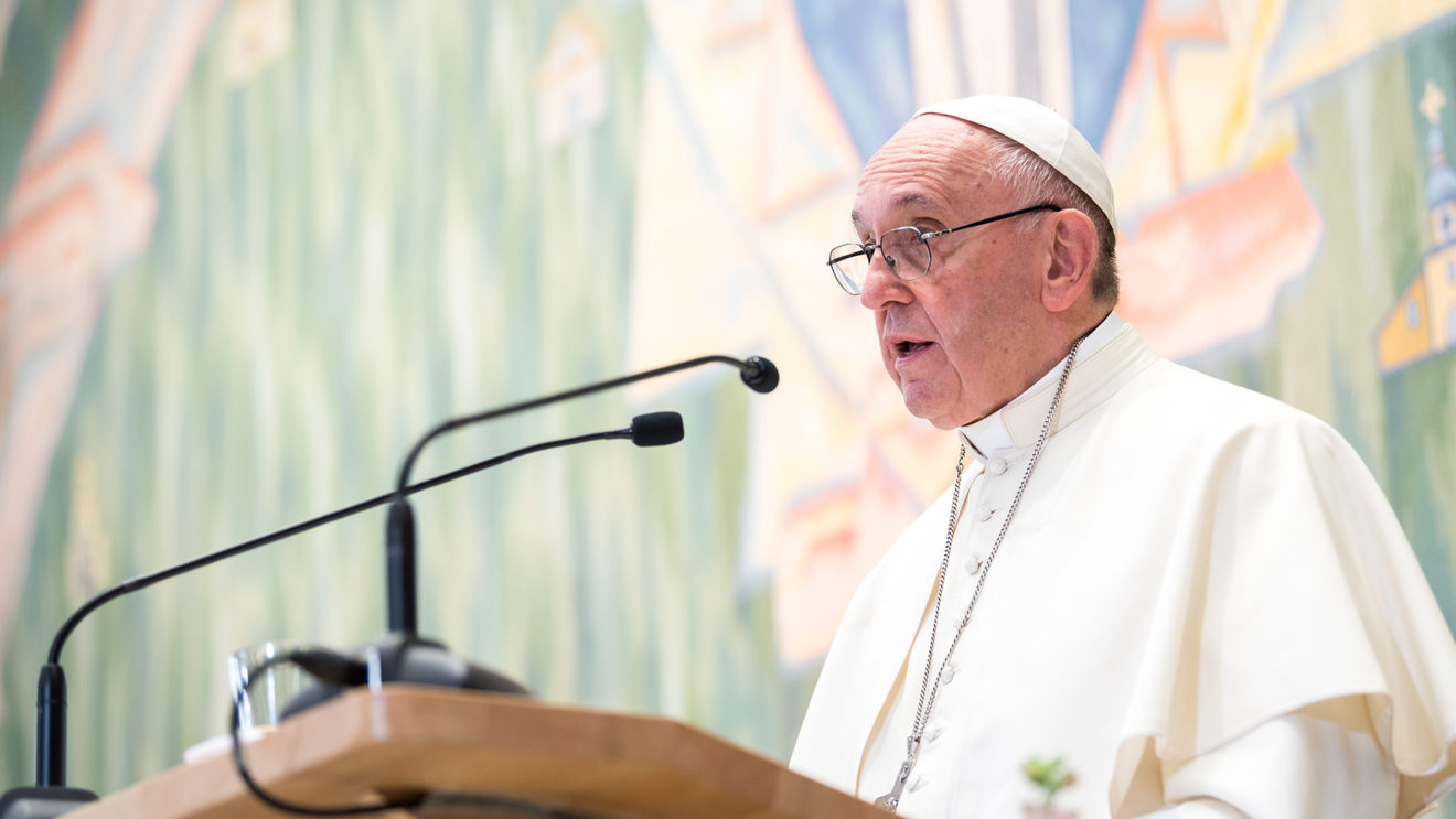 Paus roept op tot gebed en vasten